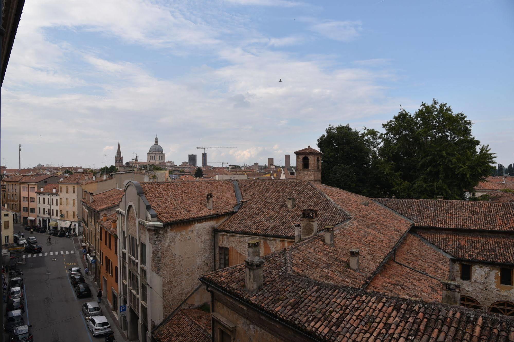 Casa Museo Palazzo Valenti Gonzaga Hotel มานโตวา ภายนอก รูปภาพ